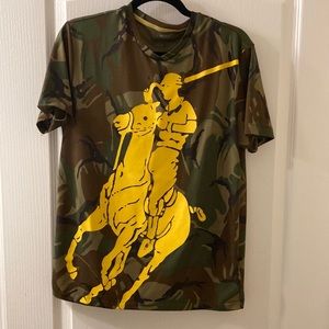 Mens Polo Sport Dry Fit. Large Yellow Horse. Camo Design.